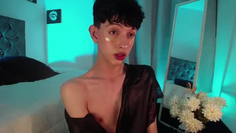 Snapshot of kyle__cooper chatting on 10, 1, 2025 Kyle Cooper online show from 10, 1, 2025