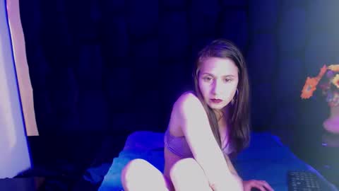 kylie_bloom online show from 27, 10, 2025