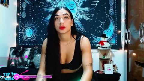 Snapshot of kylie_capricorn chatting on 2, 1, 2025 kylie online show from 2, 1, 2025