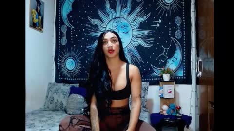 Snapshot of kylie_capricorn chatting on 30, 10, 2025 kylie online show from 30, 10, 2025