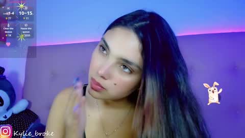 Snapshot of kylie_hottt_ chatting on 8, 2, 2025 k ylie online show from 8, 2, 2025