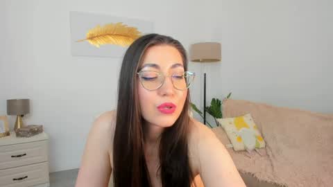 Snapshot of kylie_kathy chatting on 30, 4, 2026 Kylie online show from 30, 4, 2026