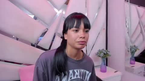 Snapshot of kylie_sexx chatting on 17, 6, 2026 kylie online show from 17, 6, 2026