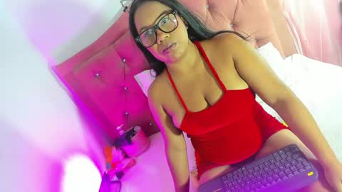 Snapshot of kylie_sttel chatting on 18, 5, 2026 kylie Sttel online show from 18, 5, 2026