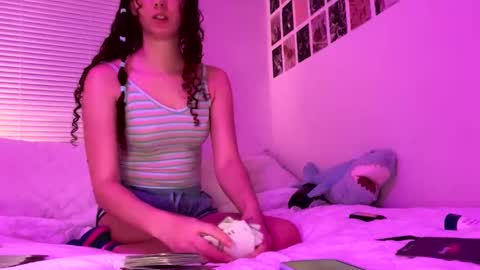 Snapshot of kylieexoxoxo2432 chatting on 18, 2, 2025 Kylie online show from 18, 2, 2025