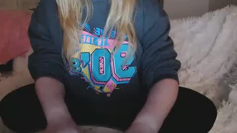 Snapshot of kymchi chatting on 13, 10, 2025 Check Out My NSFW OnlyFans Link On Bio online show from 13, 10, 2025