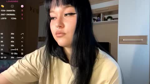 Snapshot of kyongsevenbergen chatting on 19, 11, 2025 Eva online show from 19, 11, 2025