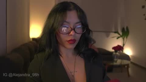 schedule 300 pm - 1100pm colombia time online show from 15, 1, 2026