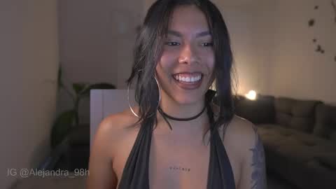 schedule 300 pm - 1100pm colombia time online show from 23, 2, 2026