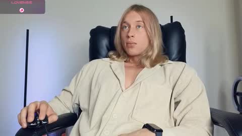 Adonis online show from 10, 11, 2025