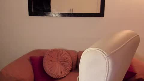 Snapshot of la_leonaaa chatting on 9, 11, 2025 Jazmin online show from 9, 11, 2025