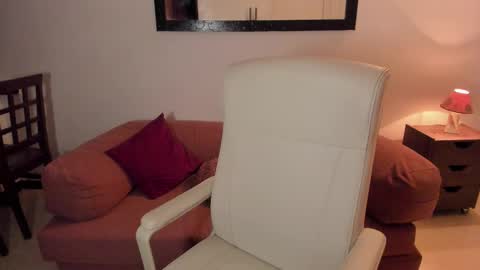 Snapshot of la_leonaaa chatting on 25, 11, 2025 Jazmin online show from 25, 11, 2025