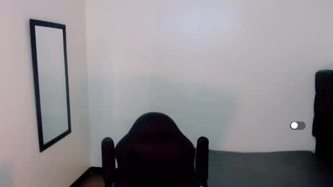 Snapshot of la_ratona_1 chatting on 15, 1, 2025 AriSaray online show from 15, 1, 2025