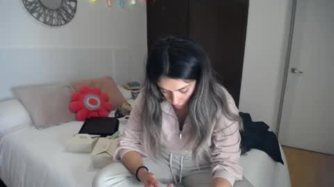 Snapshot of la_rola_ chatting on 28, 5, 2026 Catalina online show from 28, 5, 2026