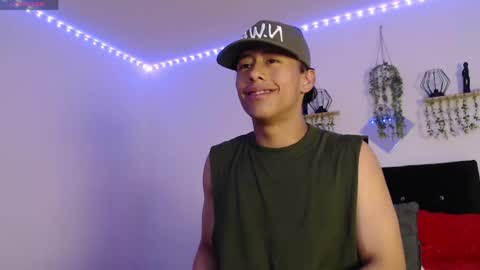 labrinthteasing online show from 17, 4, 2026