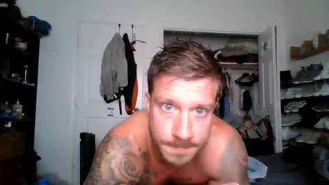 Snapshot of lacrioxcum18 chatting on 22, 10, 2025 lacrioxcum18 online show from 22, 10, 2025