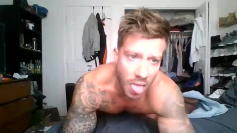 Snapshot of lacrioxcum18 chatting on 1, 11, 2025 lacrioxcum18 online show from 1, 11, 2025