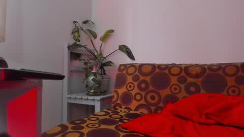 Snapshot of ladenandjuan chatting on 5, 3, 2025 Laden And Juan online show from 5, 3, 2025