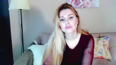 Snapshot of lady__moon__ chatting on 15, 2, 2025 Lady moon online show from 15, 2, 2025