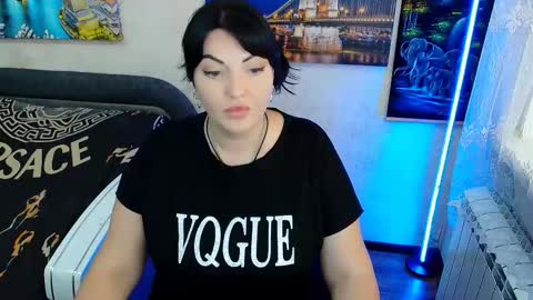 lady_boom_ online show from 23, 9, 2025