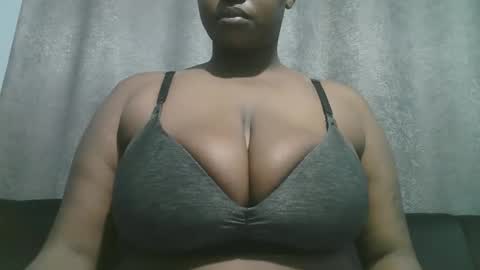 lady_dearra online show from 22, 11, 2025