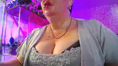 Snapshot of lady_gloria chatting on 8, 5, 2026 Lady Gloria online show from 8, 5, 2026