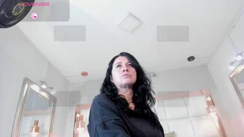    online show from 28, 3, 2026