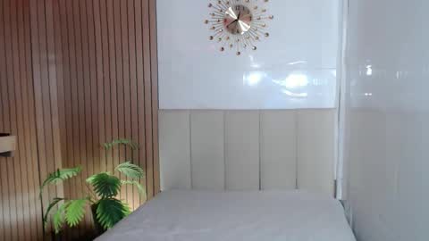   online show from 5, 12, 2025