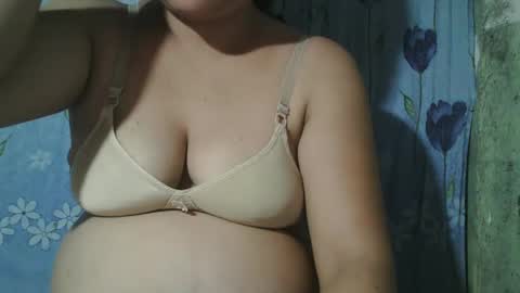 lady_love063 online show from 23, 1, 2025