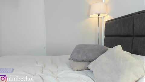    700  1300 -5 online show from 13, 1, 2025