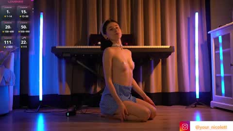 Snapshot of lady_nicolett chatting on 22, 12, 2025 lady_nicolett online show from 22, 12, 2025