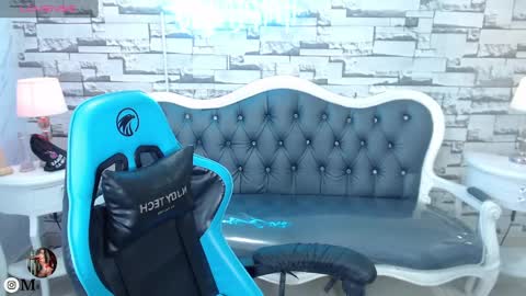 Lady Violet Bridgerton online show from 20, 2, 2025