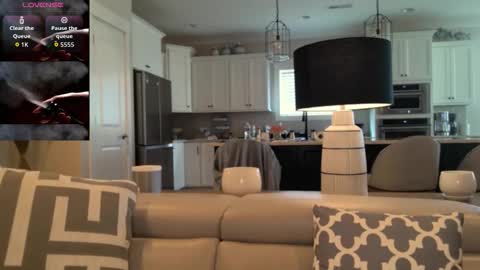 Ladybabs online show from 31, 3, 2026