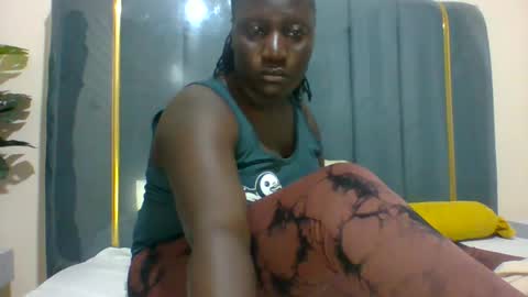 lindah32 online show from 2, 12, 2024