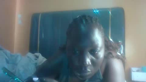 lindah32 online show from 29, 10, 2025