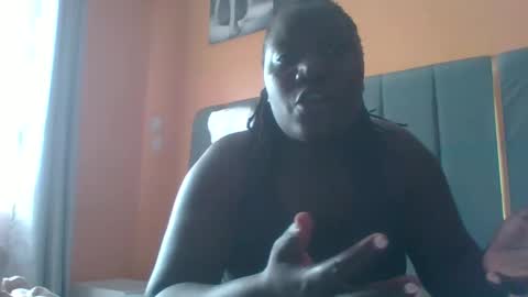 lindah32 online show from 21, 11, 2025