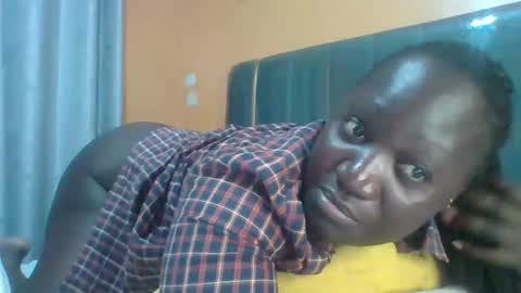 Snapshot of ladyblossoms19 chatting on 27, 4, 2026 lindah32 online show from 27, 4, 2026