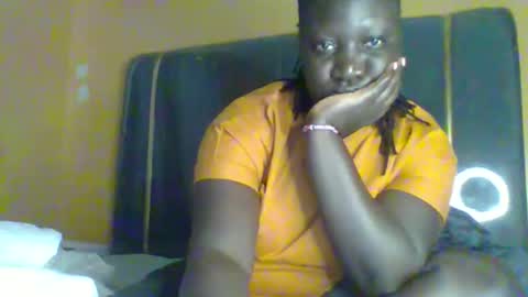 Snapshot of ladyblossoms19 chatting on 1, 6, 2026 lindah32 online show from 1, 6, 2026