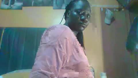 Snapshot of ladyblossoms19 chatting on 7, 6, 2026 lindah32 online show from 7, 6, 2026