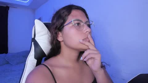  Lady  online show from 10, 9, 2025