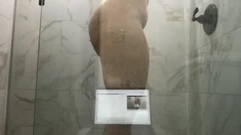 Snapshot of ladybugsandlillies chatting on 31, 3, 2026 ladybugsandlillies online show from 31, 3, 2026