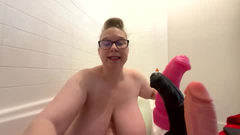 LadyCherieLynn online show from 5, 3, 2026