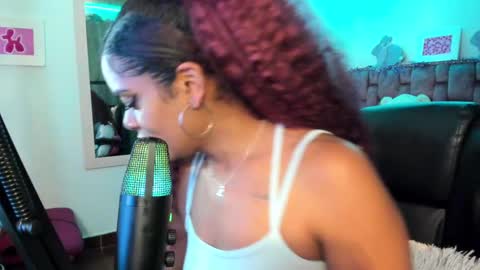 leidy daniela online show from 18, 12, 2024