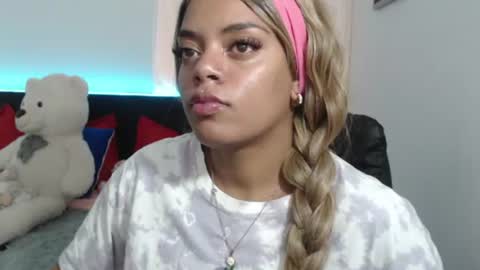 Snapshot of ladydanniela chatting on 10, 6, 2026 leidy daniela online show from 10, 6, 2026