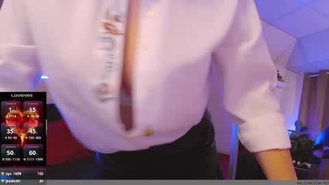  Lady Jeen    Back on Sunday 8th of December online show from 17, 1, 2026