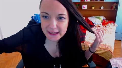 LadyLHoty online show from 13, 6, 2026