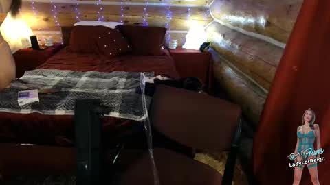 Snapshot of ladylorreign chatting on 8, 1, 2026 ladylorreign online show from 8, 1, 2026