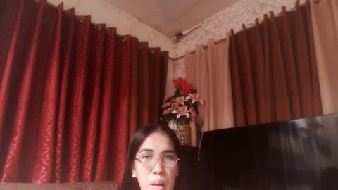 ladyloveluna online show from 6, 1, 2026