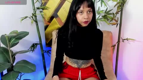 Snapshot of ladynemesis00 chatting on 7, 12, 2024 ladynemesis00 online show from 7, 12, 2024