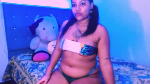 Snapshot of ladypussy69779756 chatting on 3, 2, 2026 laura online show from 3, 2, 2026